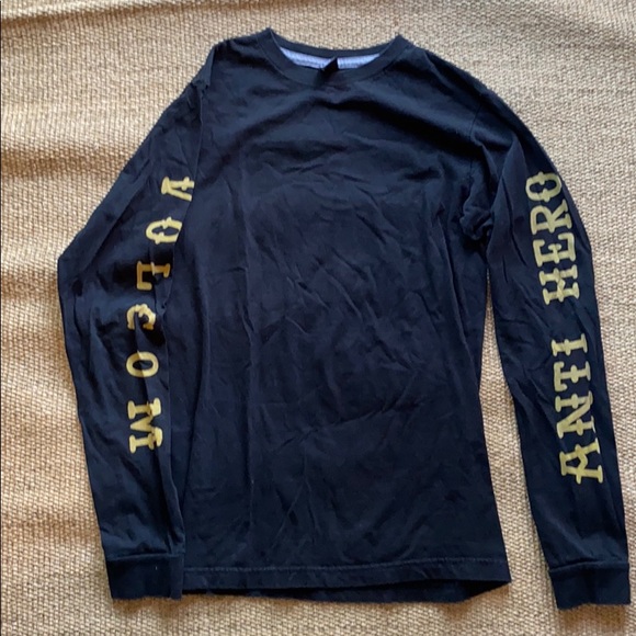 Volcom Other - Volcom M - L/S t-shirt Sz S Volcom Other - Volcom M - L/S t-shirt Sz S